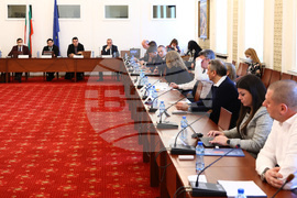 Парламент - Комисия по електронно управление и информационни технологии