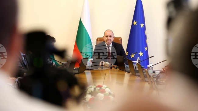 Шофирайте с отговорност към всички, призова премиерът Румен Радев