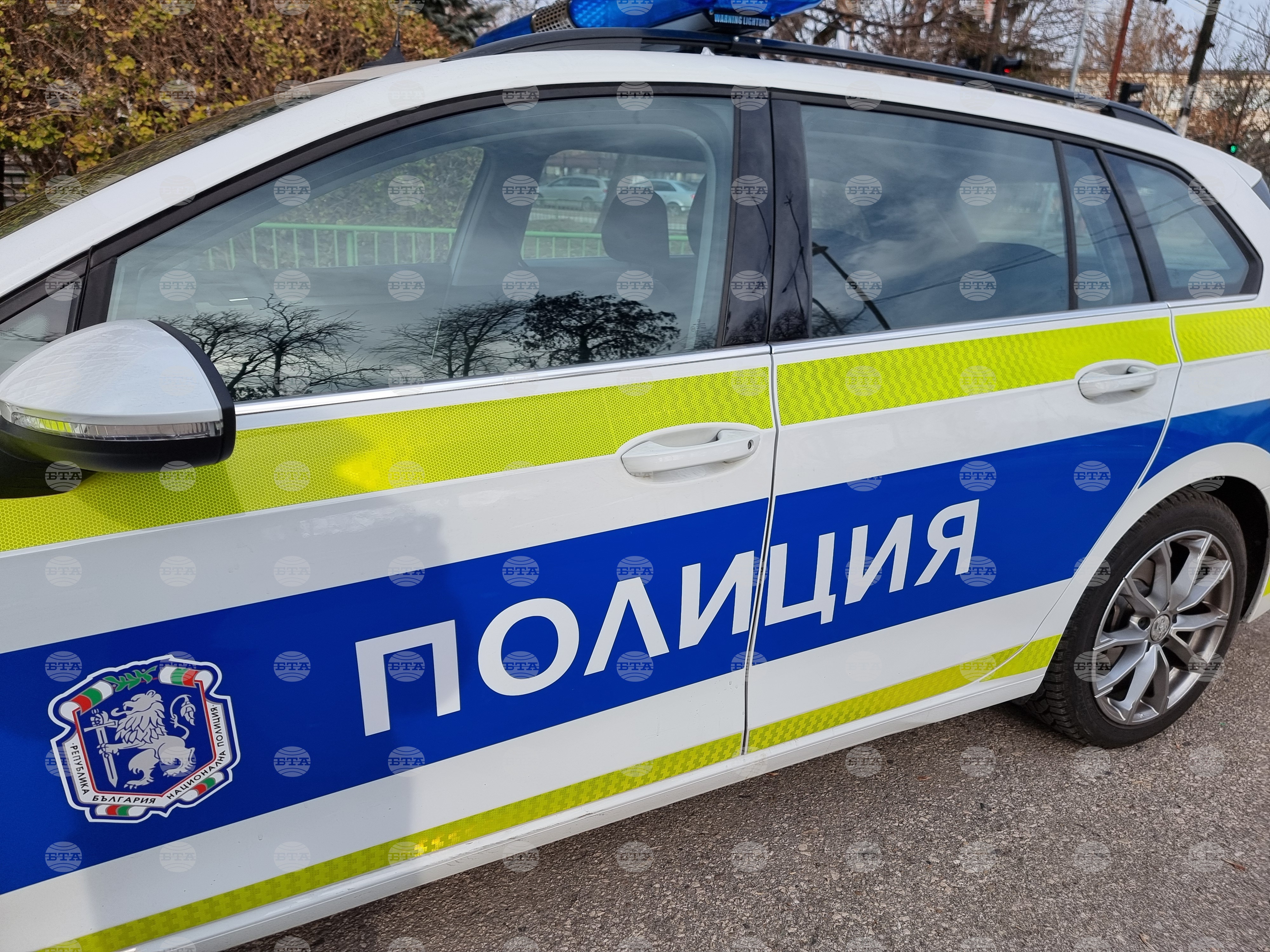 Спасено е бебе, блокирано в асансьор в Бургас, след сигнал на телефон 112, съобщиха от МВР