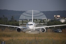 Варна - летище - засилен поток на пътници