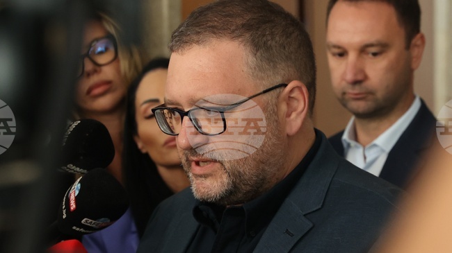 Democratic Bulgaria Calls for Urgent Changes to Crash Barrier Regulations
