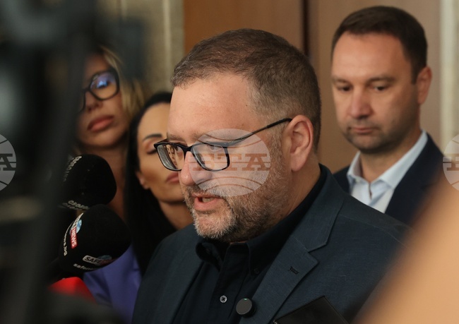 Democratic Bulgaria Calls for Urgent Changes to Crash Barrier Regulations