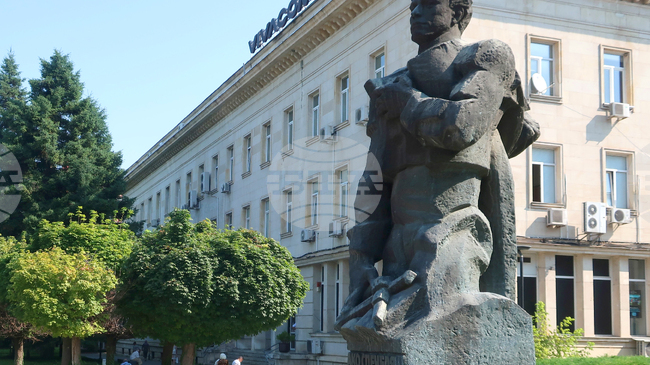 В Плевен с поднасяне на цветя ще бъде почетена годишнината от рождението на Васил Левски