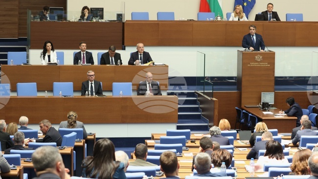 Парламентът прие на първо четене законопроекта за държавния бюджет за 2026 година