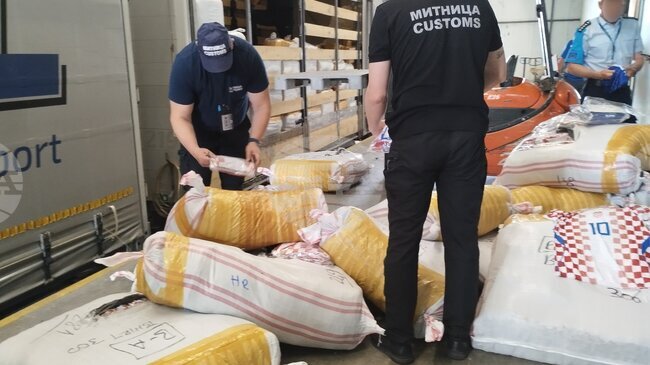 Стоки за близо пет млн. евро са задържани от български митнически служители по време на международната операция „Пирати 4“