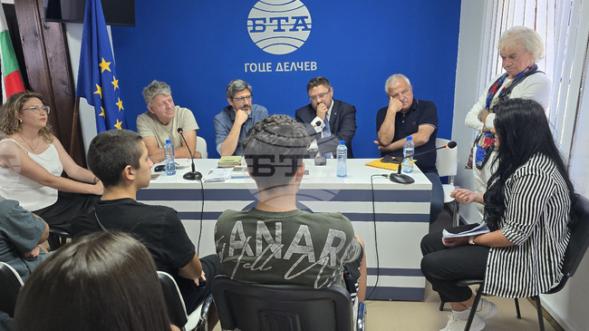 Важно е учениците да разбират идеите в творчеството на Пенчо Славейков, каза учителят Яна Халачева в Гоце Делчев