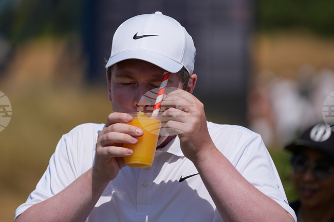CORRECTION British Open Golf Championship