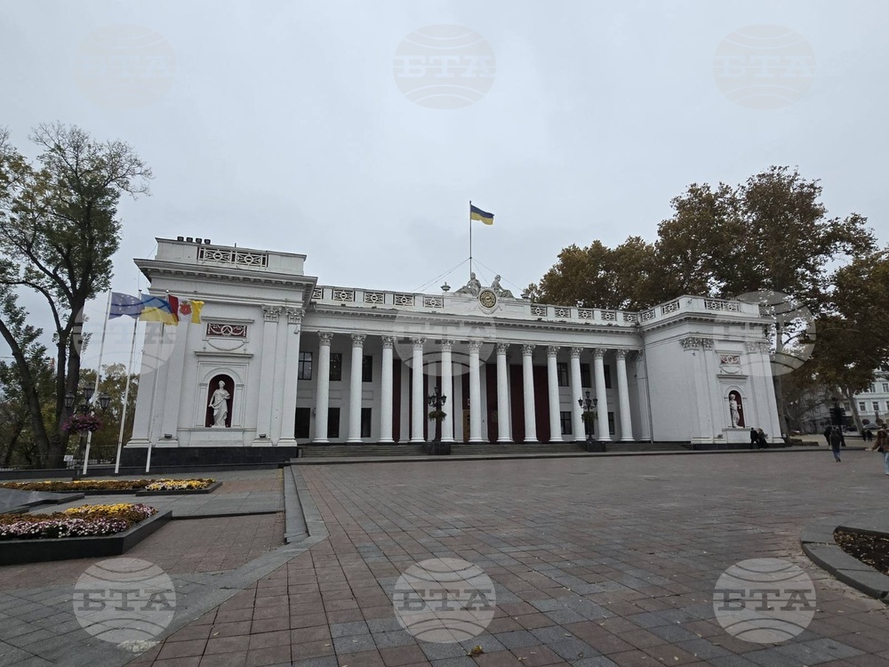 В Одеса е обявен ден на траур за загиналите трима души по време на ракетната атака вчера