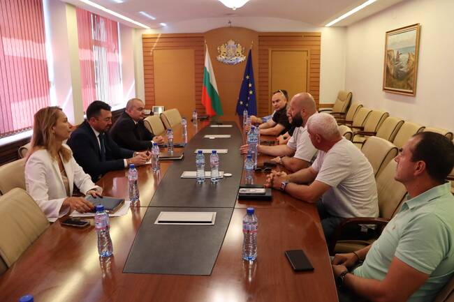 Министър Абровски: С добър маркетинг може да се постигне правилно позициониране на българските вина на пазара