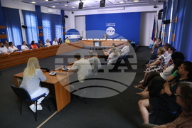 Национален пресклуб на БТА София - Кирил Вълчев - сертификат „Бетеанец завинаги“
