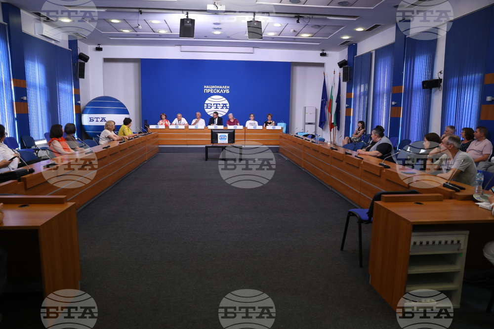 Национален пресклуб на БТА София - Кирил Вълчев - сертификат „Бетеанец завинаги“