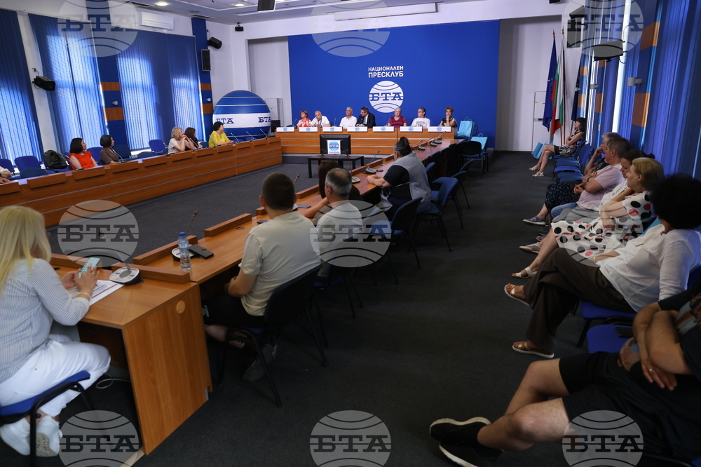 Национален пресклуб на БТА София - Кирил Вълчев - сертификат „Бетеанец завинаги“