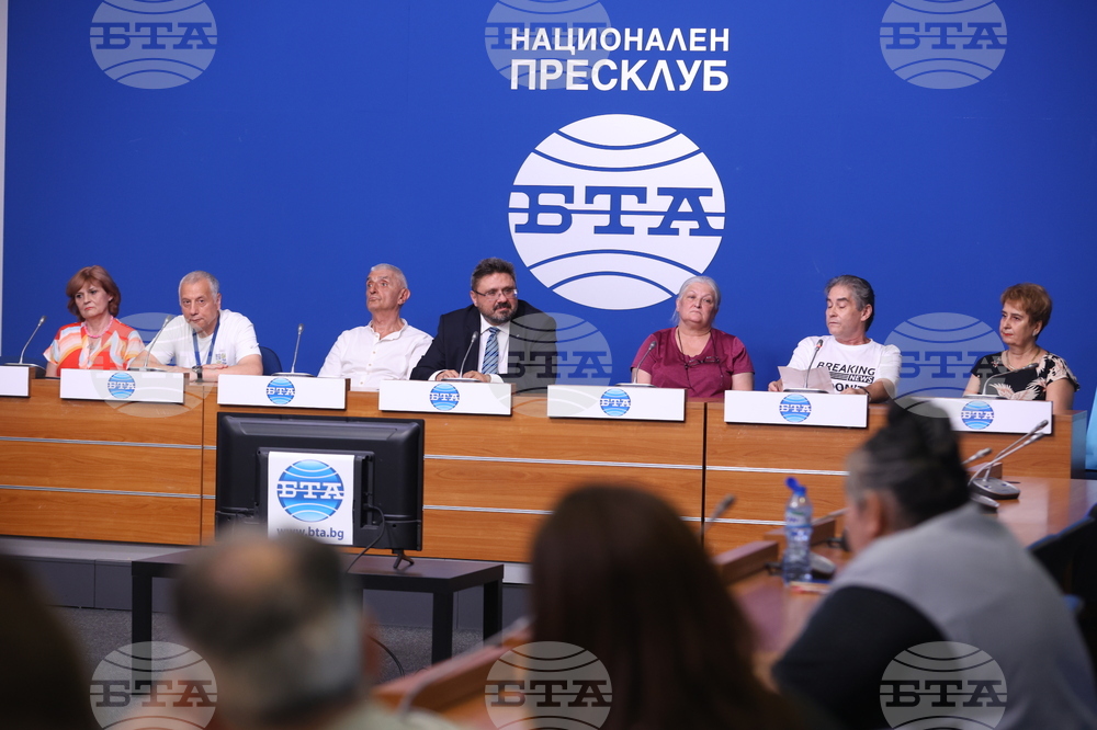 Национален пресклуб на БТА София - Кирил Вълчев - сертификат „Бетеанец завинаги“