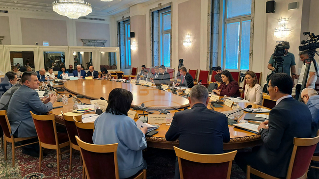 Бюджетната комисия прие на второ четене законопроекта за бюджета на НЗОК за 2026 година