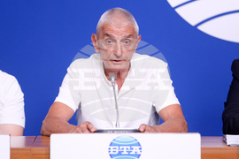 Национален пресклуб на БТА София - Кирил Вълчев - сертификат „Бетеанец завинаги“