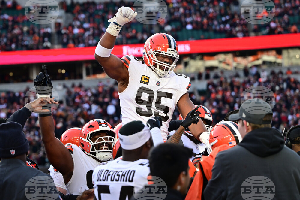 Top 5 Edge Rushers Football