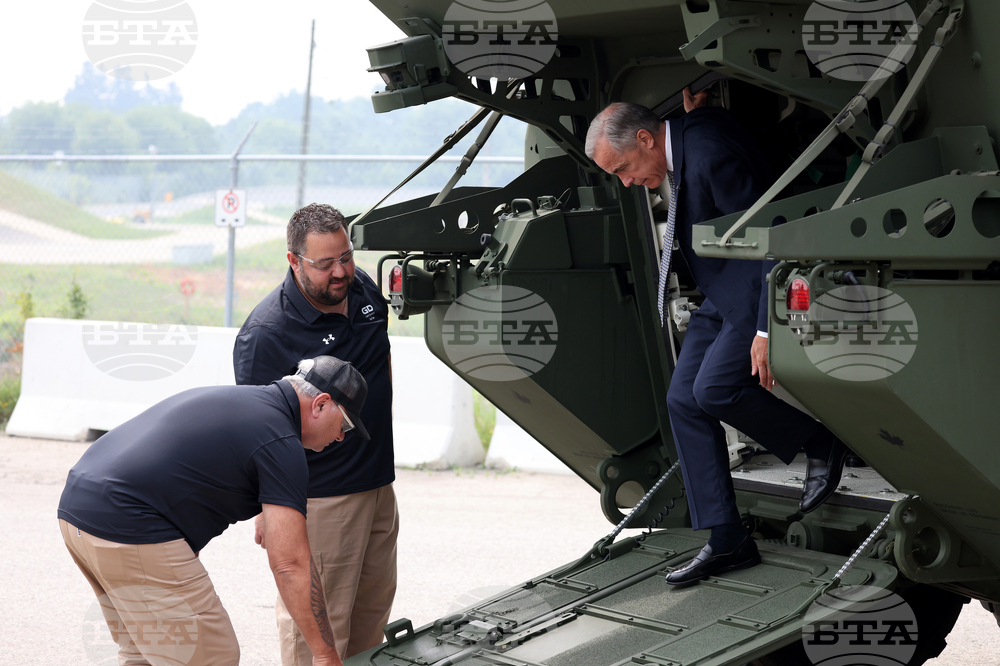 Canada Defense Carney
