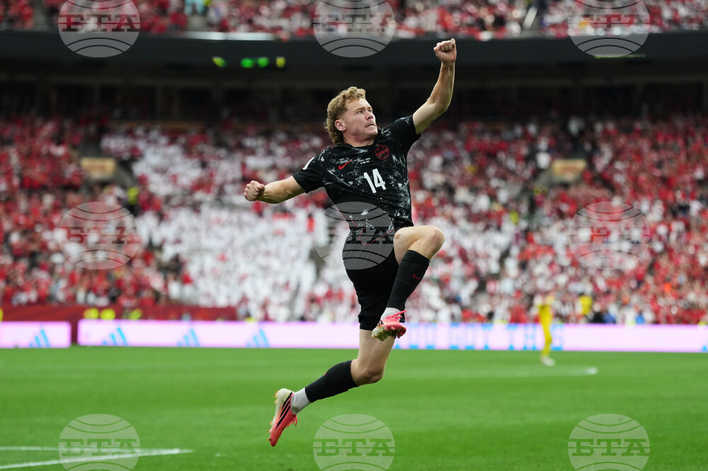 WCup Soccer Photo Gallery