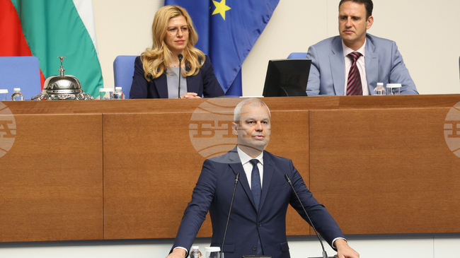 От "Възраждане" настояват кабинетът да представи информация за причините за тройно увеличение на проекта за удълбочаване на пристанище Варна 