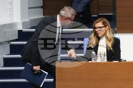 Народно събрание - парламентарен контрол