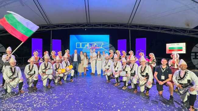 Ансамбъл „Мездра“ спечели две награди по време на International Folk Festival Tirana 2026 