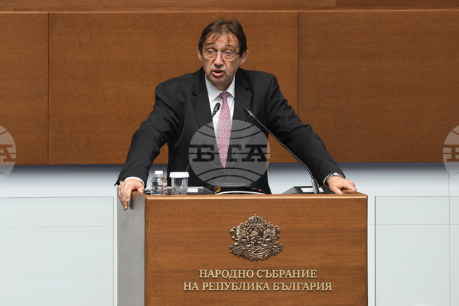 Comprehensive Work Needed on Replacing Motorway Crash Barriers - Regional Minister
