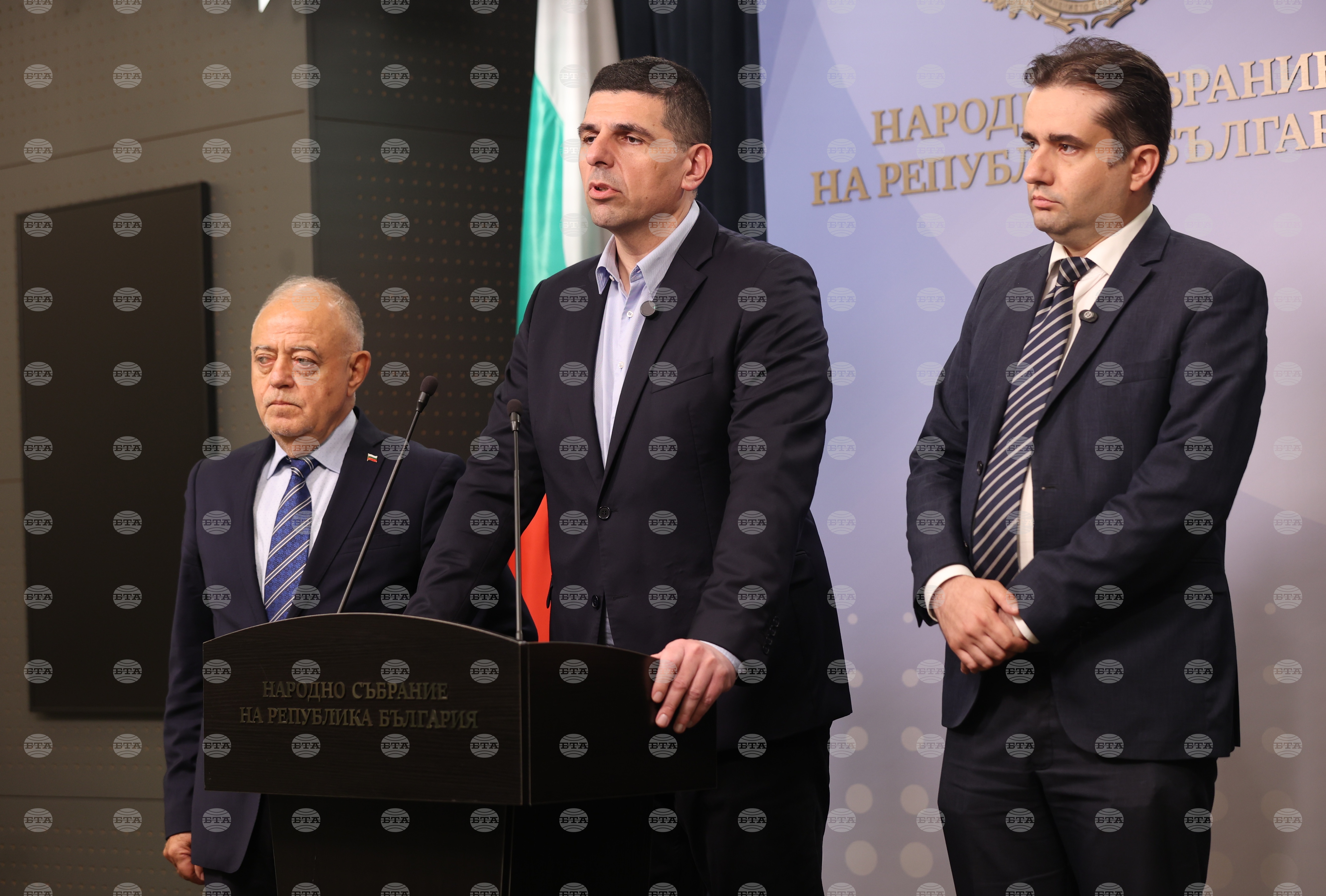 Bulgaria 1000035819 2026 world news from bulgaria balgarianovinite. Com democratic bulgaria (db) has sent a letter to president iliana iotova urging her to convene the... Democratic bulgaria urges president to convene consultative council on national security 2026 българия новините balgarianovinite. Com 2026-07-20 12:07:07 bulgaria democratic bulgaria urges president to convene consultative council on national security 2026 investigative journalism and investigative reporting news agency burgas bulgaria