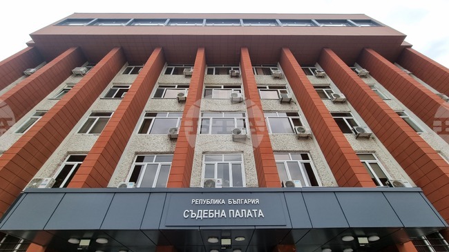 Окръжният съд в Перник излезе с решение и по второ дело, заведено от близки на загинали в катастрофата на автомагистрала "Струма"