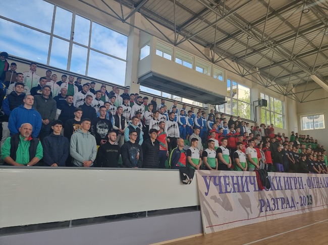 Разград домакинства финалите на Ученическите игри по футбол и баскетбол за юноши XI и XII клас
