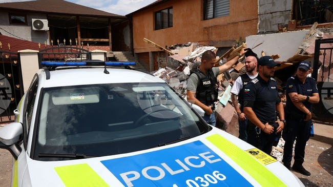 Police Use Excavator to Break into Fentanyl House in Sofia, Woman Arrested