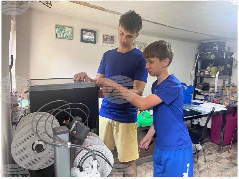 Аджерпрес: Отборът по роботика в Ръмнику Вълча се класира за финала на FIRST LEGO League с проект за бобслей
