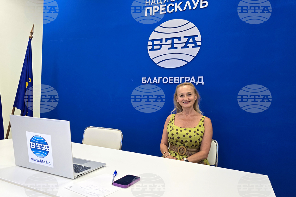 Национален пресклуб на БТА Благоевград - списание ЛИК - „Сцена на вековете“ - представяне