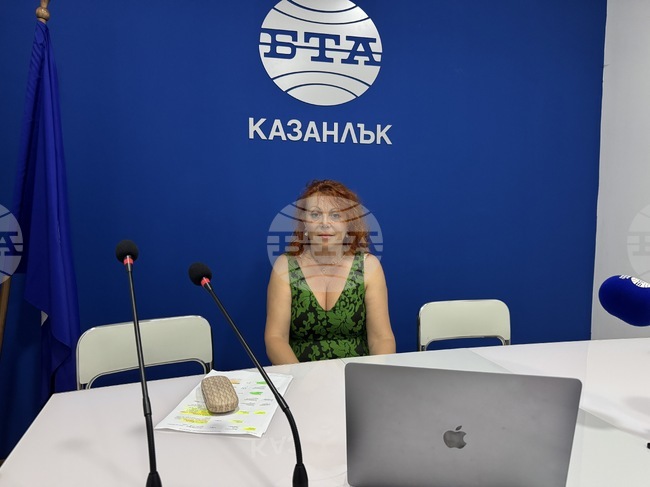 Оперните спектакли край язовир "Копринка" са сред акцентите в Празниците в Долината на тракийските царе, каза секретарят на Община Казанлък Гинка Щерева