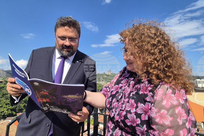 LIK Magazine Managing Editor Hristova Says Stage of the Ages Festival Makes Veliko Tarnovo a Destination for Art Lovers
