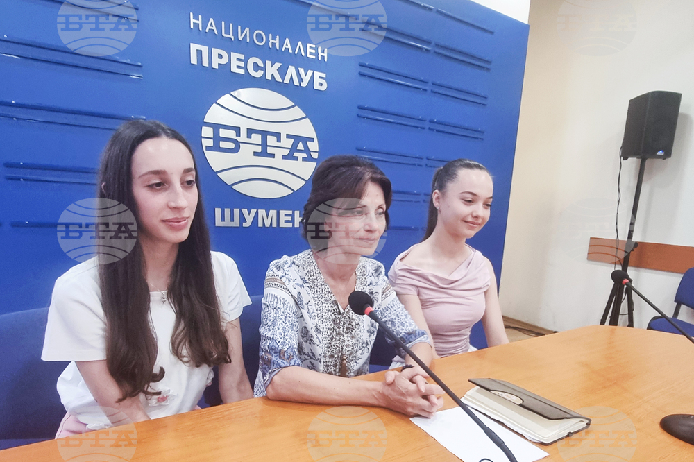 Национален пресклуб на БТА Шумен - списание ЛИК - „Сцена на вековете“ - представяне