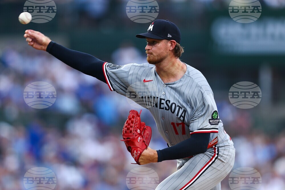 Twins Cubs Baseball