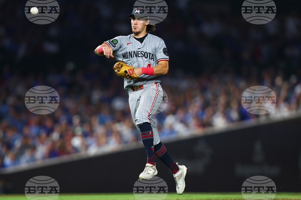 Twins Cubs Baseball