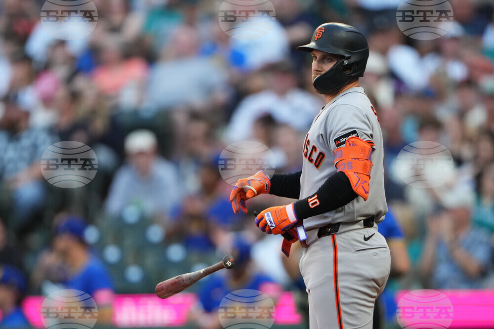 Giants Mariners Baseball