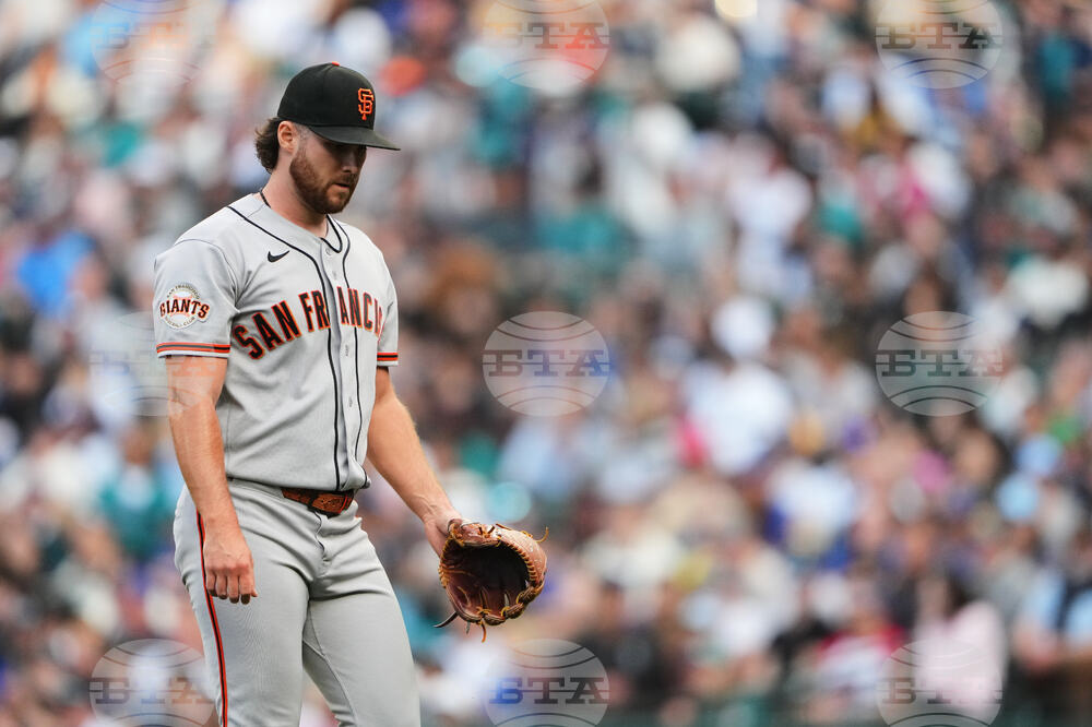 Giants Mariners Baseball