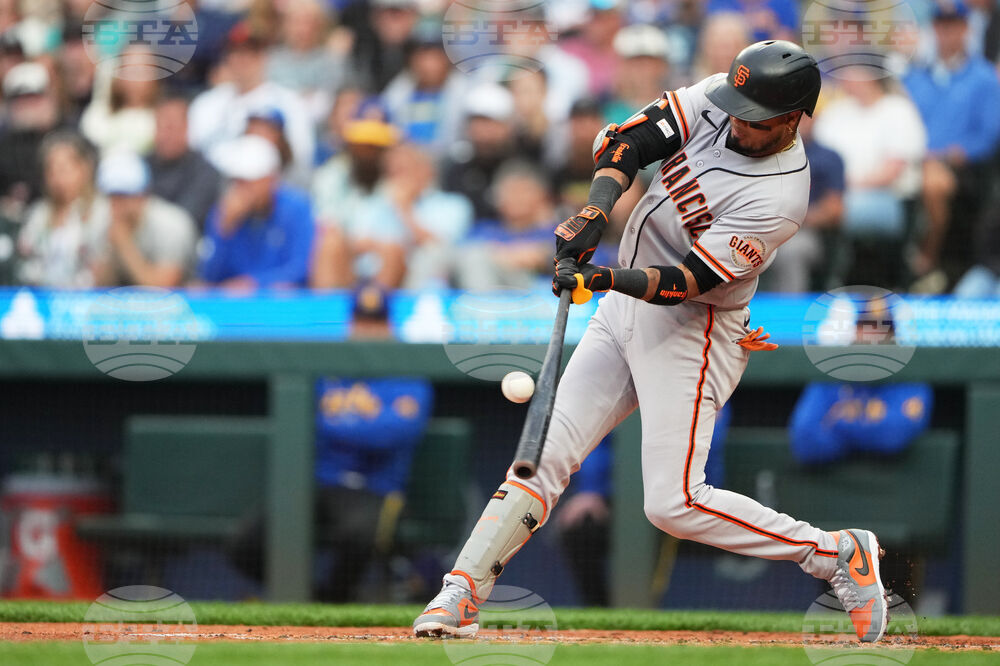 Giants Mariners Baseball