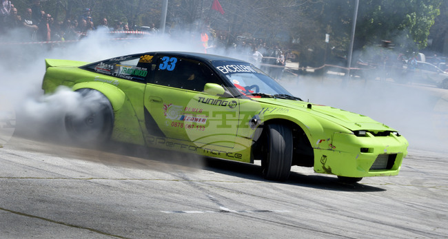 Един зрител загина, а осем души бяха ранени на автомобилно състезание във Варна; полевият тест на пилота е положителен за амфетамини