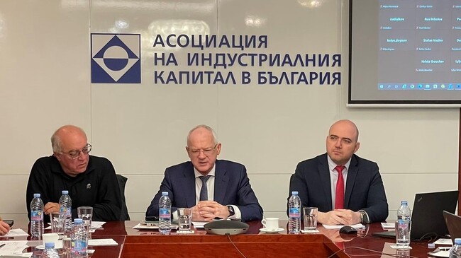 АИКБ обсъди с министъра на туризма предложения за улесняването на достъпа до пазара на труда на граждани от трети страни, актуалните теми в туризма и кадровата политика в сектора