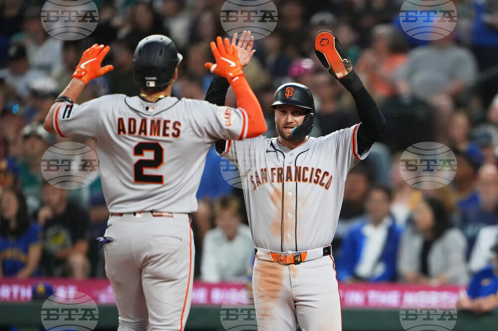 Giants Mariners Baseball