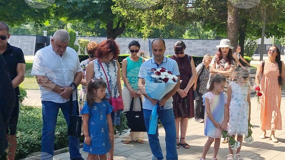 Перник - 189 години от рождението на Васил Левски - почит