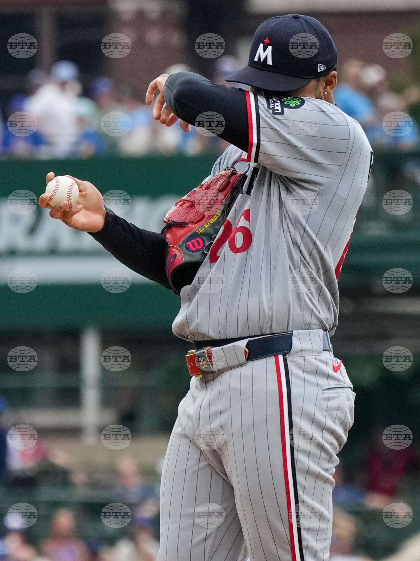 Twins Cubs Baseball