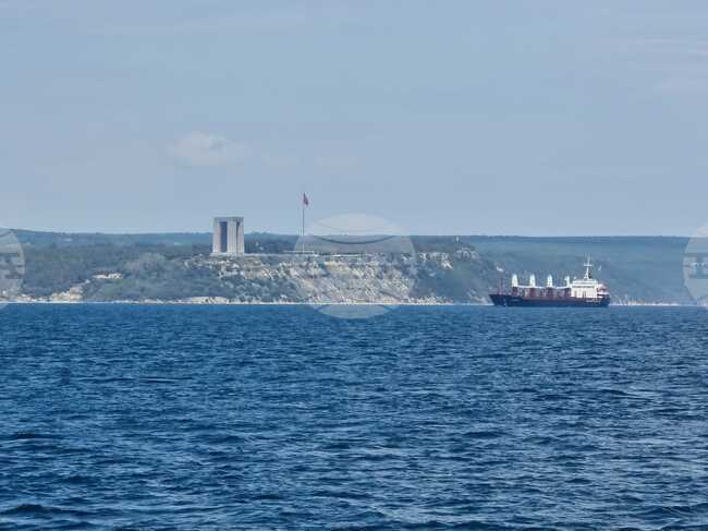 Увеличават се таксите за транзита на корабите през турските проливи Босфора и Чанаккале от 1 юли