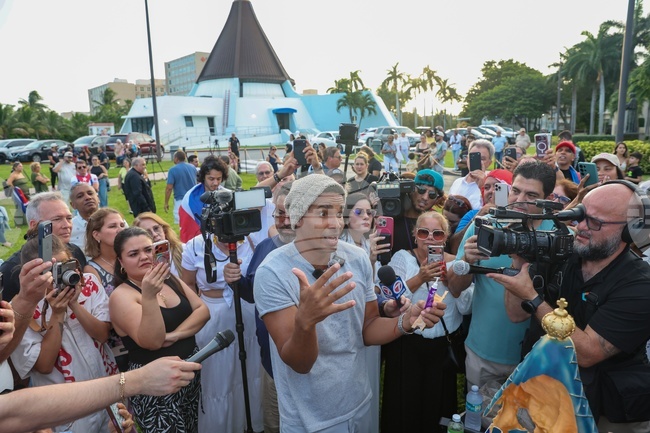Cuba Jailed Activist Exile