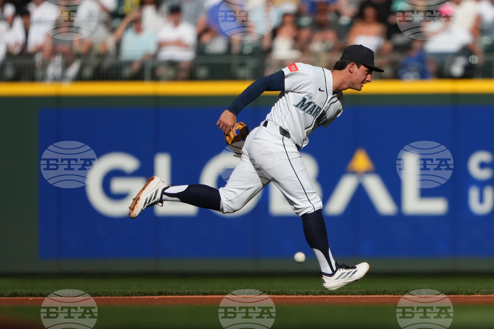 Giants Mariners Baseball