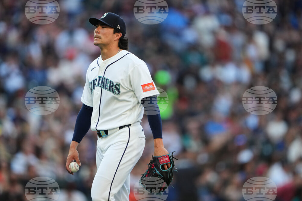 Giants Mariners Baseball
