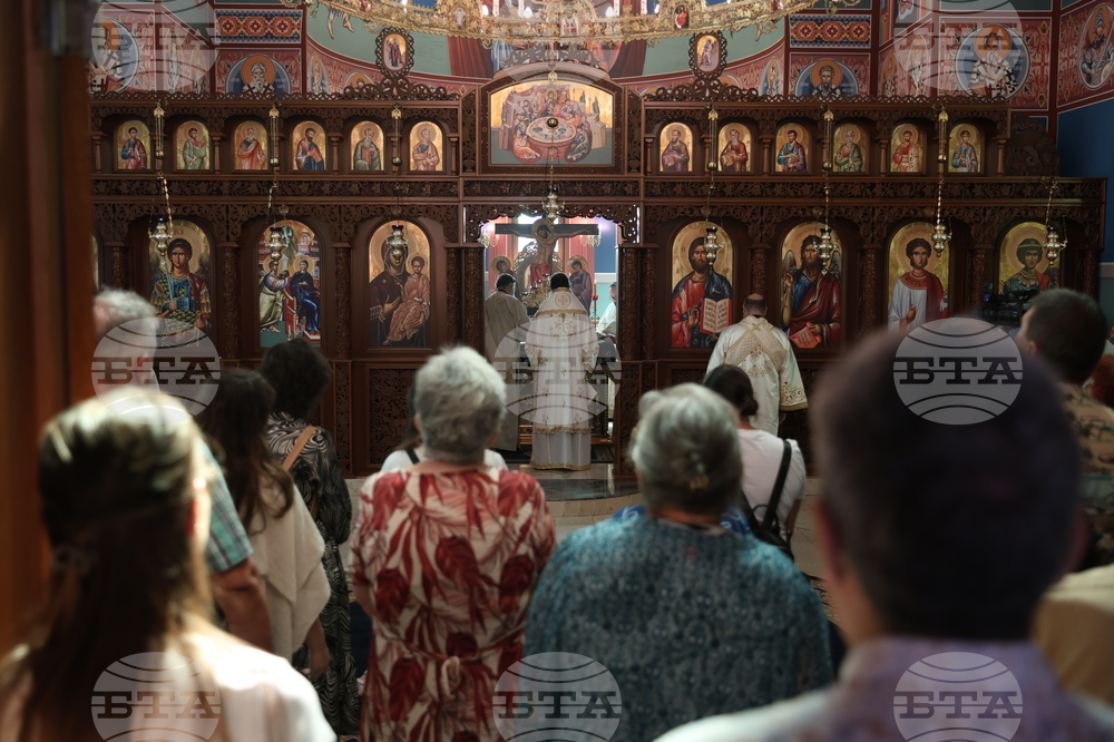 Храм „Св. пророк Илия“ - литургия